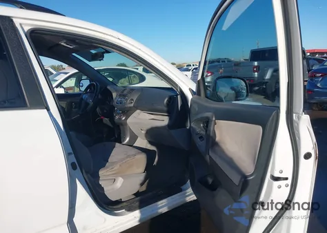 2011 Toyota Rav4 z USA, uszkodzony, nr VIN 2T3ZF4DV9BW087818